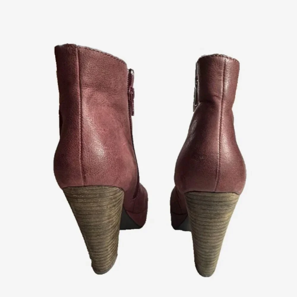 Steve Madden Reduxx Women’s Boots 10 Wine Red Leather‎ Vintage Style Never Worn